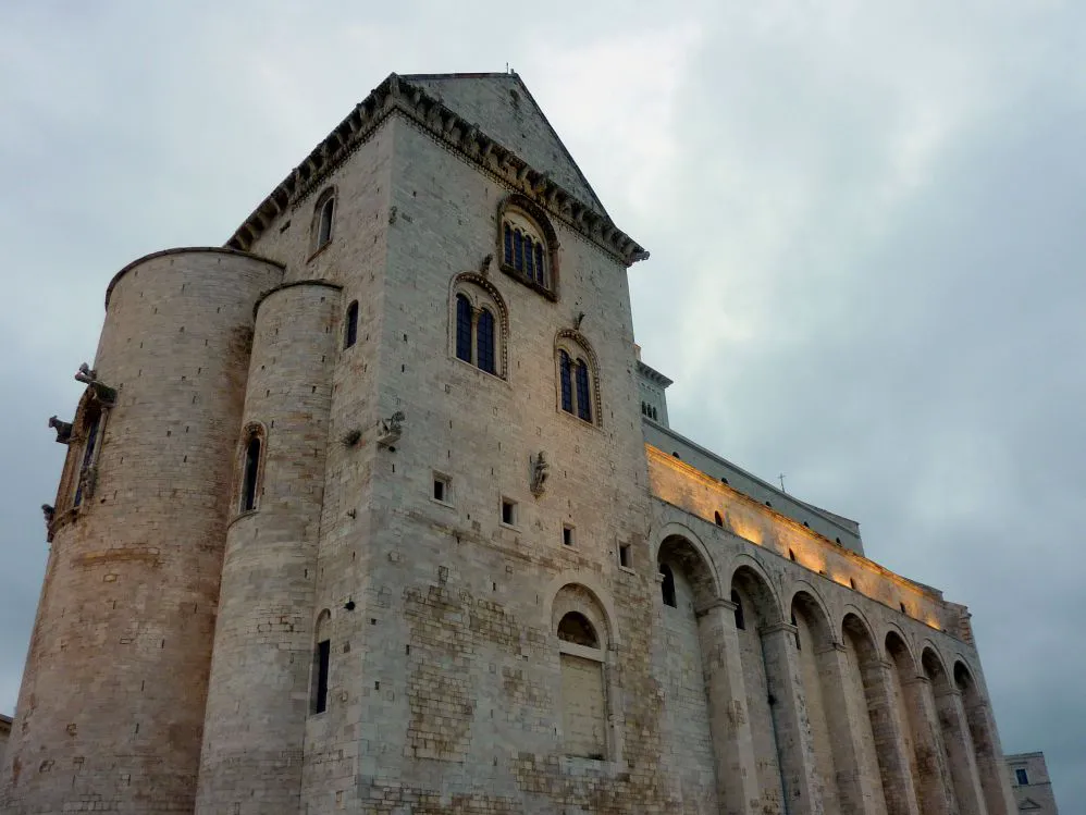 La cattedrale di Trani, costruita in pietra di Trani