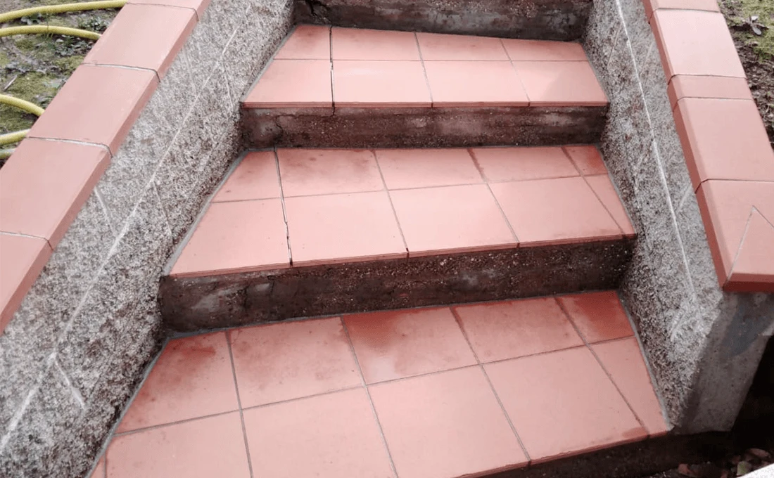come-pulire-pavimenti-in-pietra-esterni limpiar suelos de piedra externos