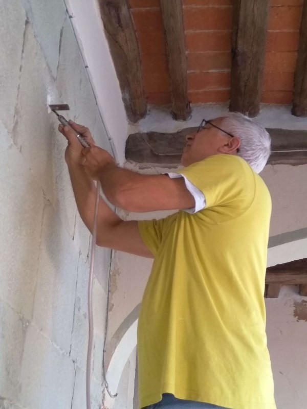 Come-ristrutturare- muri-in-pietra