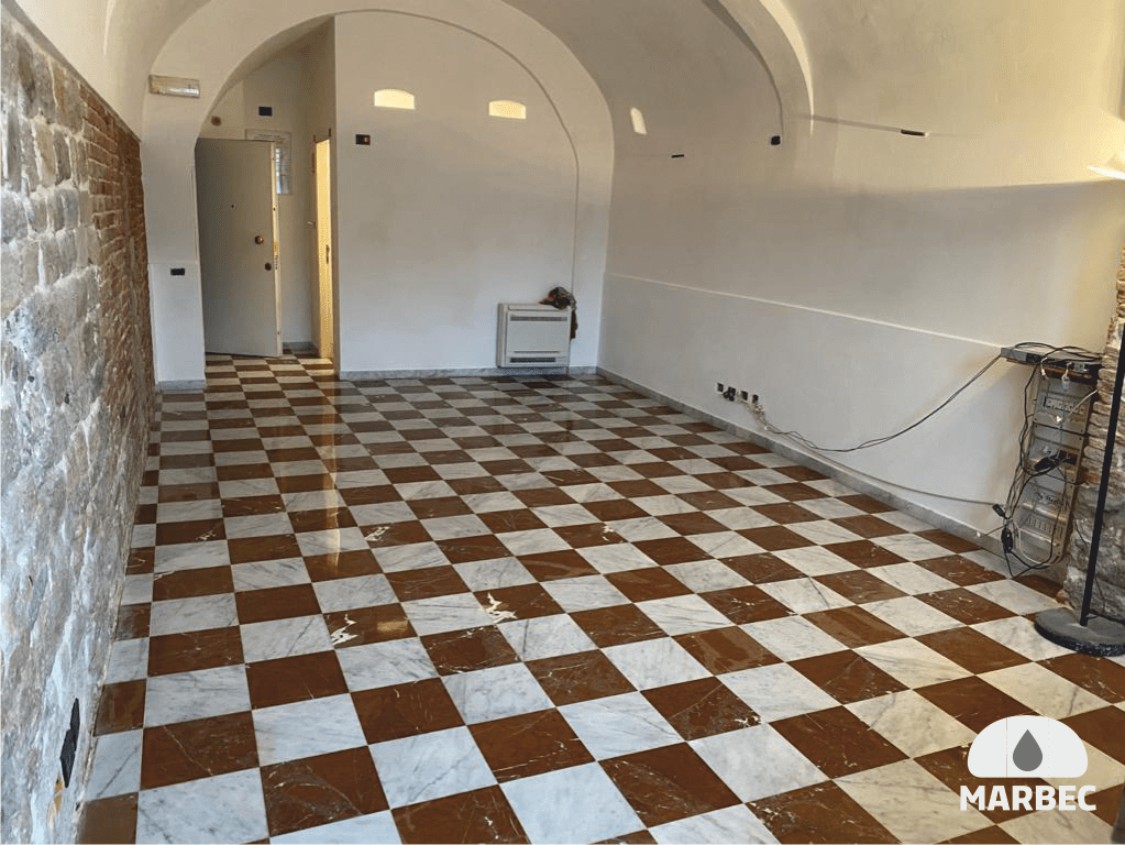 Marbec | come lucidare pavimenti in marmo 