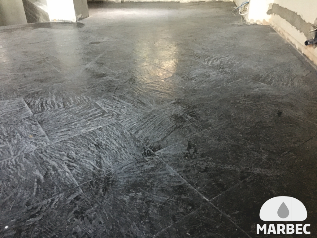 Marbec | slate floor before dewaxing